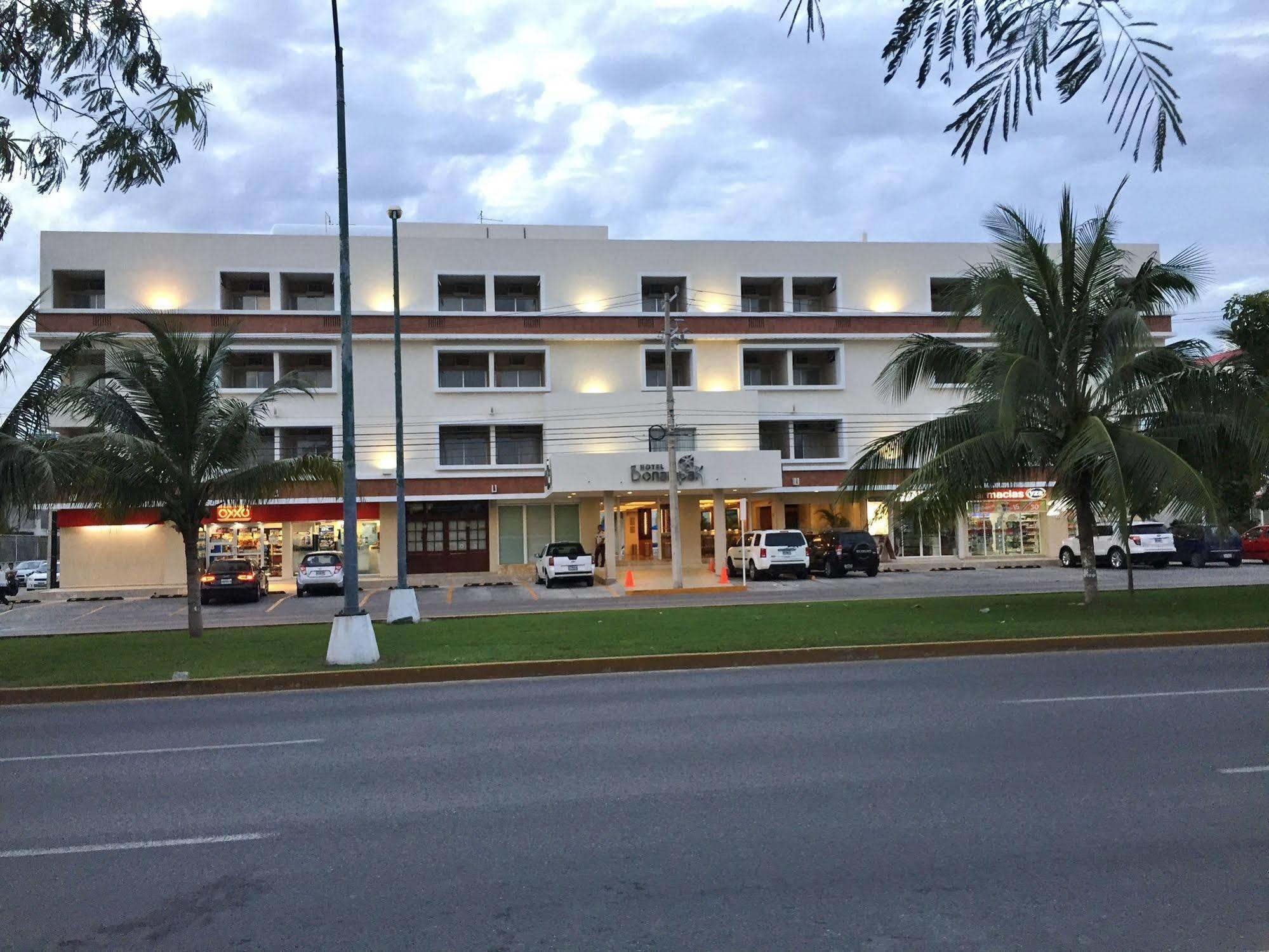 Hotel Bonampak Cancún Kültér fotó